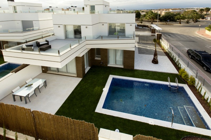3 Bedrooms - Villa - Alicante - For Sale