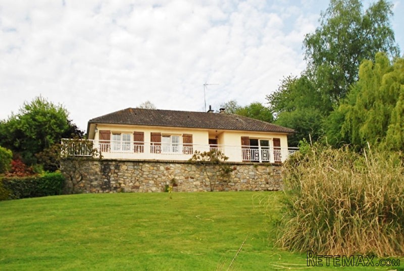 House on One Hectare with Open Views