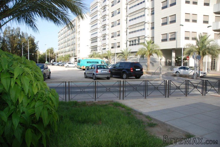 Apartamentos están ubicados en Elche, en un complejo.. - 2