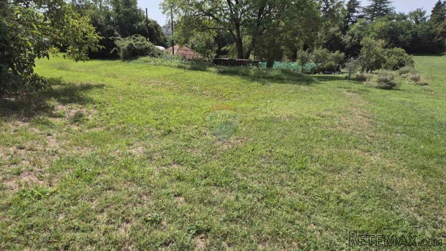 Istra, Svetvinčenat - građevinsko zemljište u centru - 3