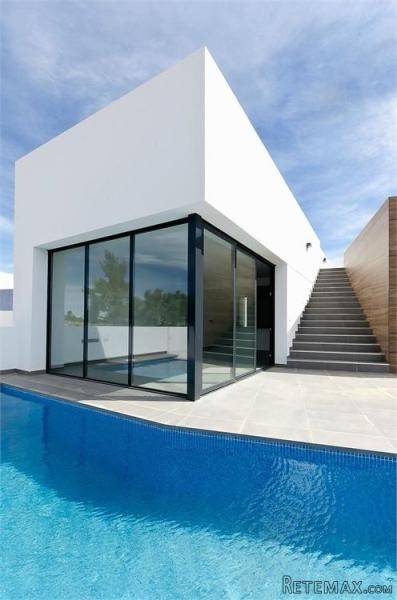 4 bedroom detached house for sale - 2