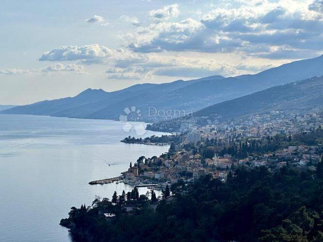 OPATIJA Građevinski teren 6630m2 sa pogledom