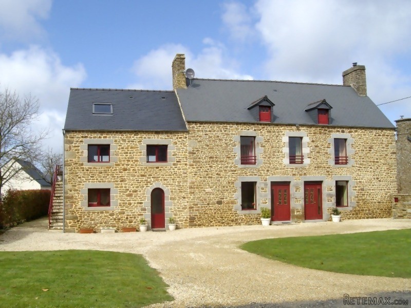 Well Renovate Stone House With Large..