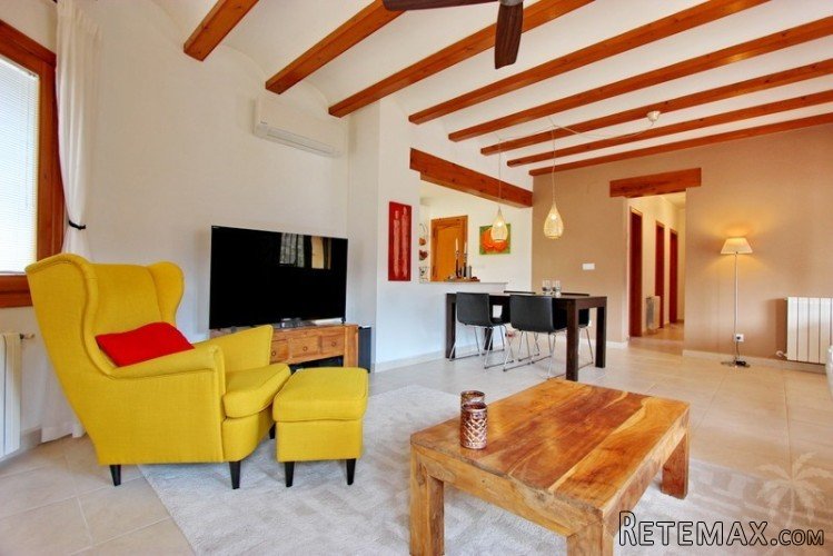 Reservers! This impressive 4 bedroom, 3 bathroom villa is.. - 7