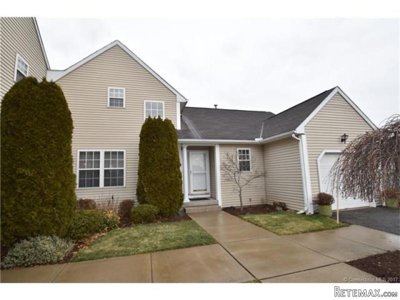 2 Bedrooms - Condo - CT - For Sale
