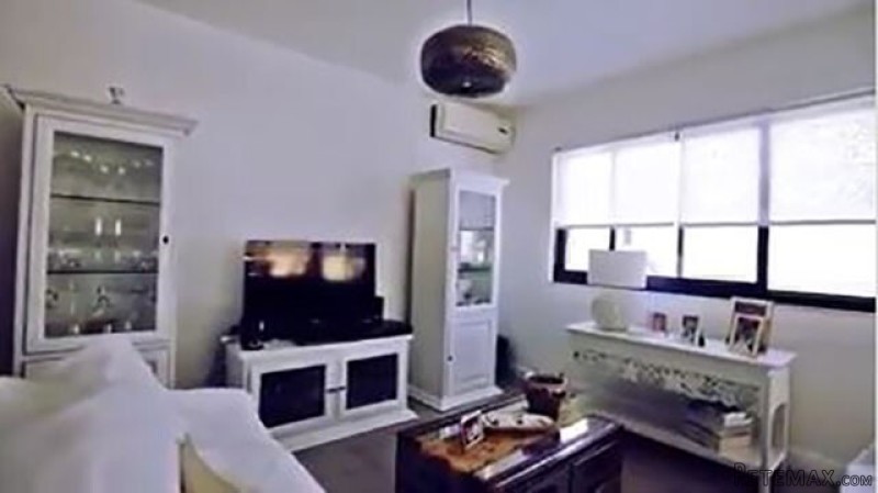 Flat, Luxurious Finish
