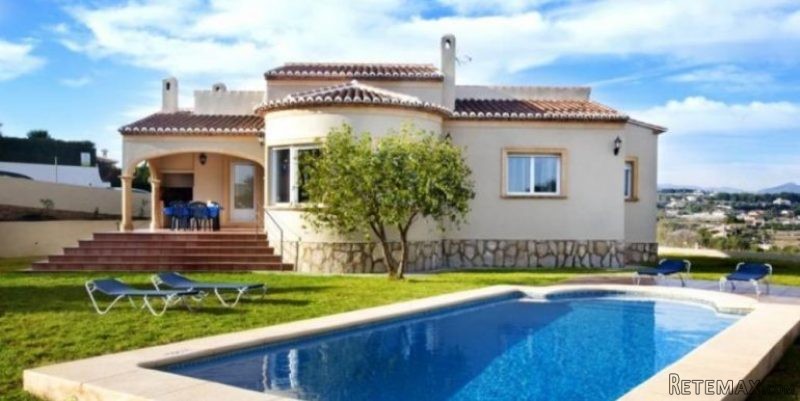 2 Bedroom 2 Bathroom Villa in Javea.