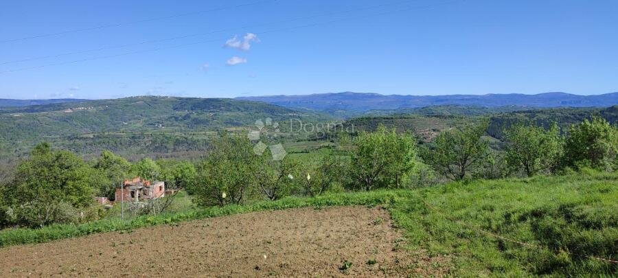 Kršikla - imanje s građevinskim dijelom - 2