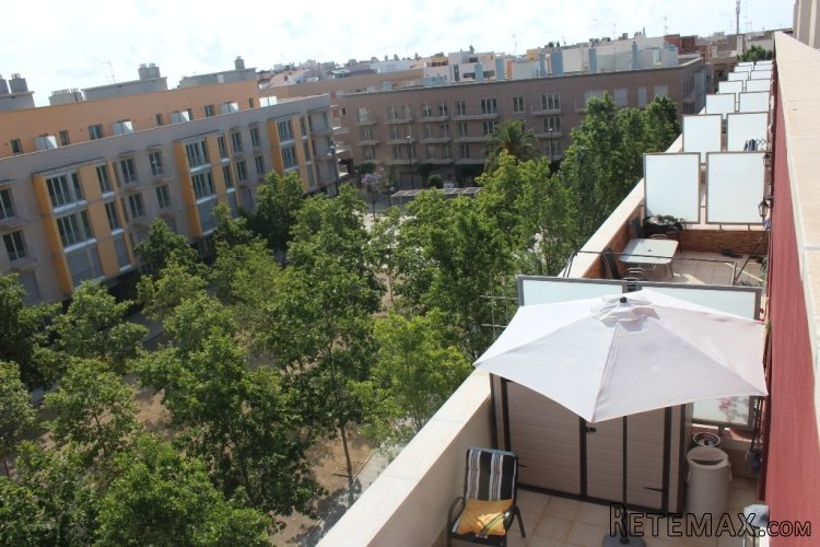 Trevlig lägenhet med 25 m2 solig terass i centrum av.. - 2