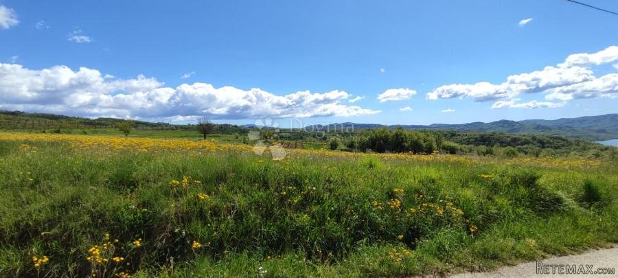 Kršikla - imanje s građevinskim dijelom - 3