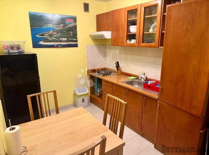 Rabac – Prizemni apartman s terasom i parkingom - 3
