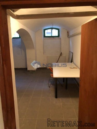 Zagreb, Centar, 211m2, 2 stana/posl. prost. - 13