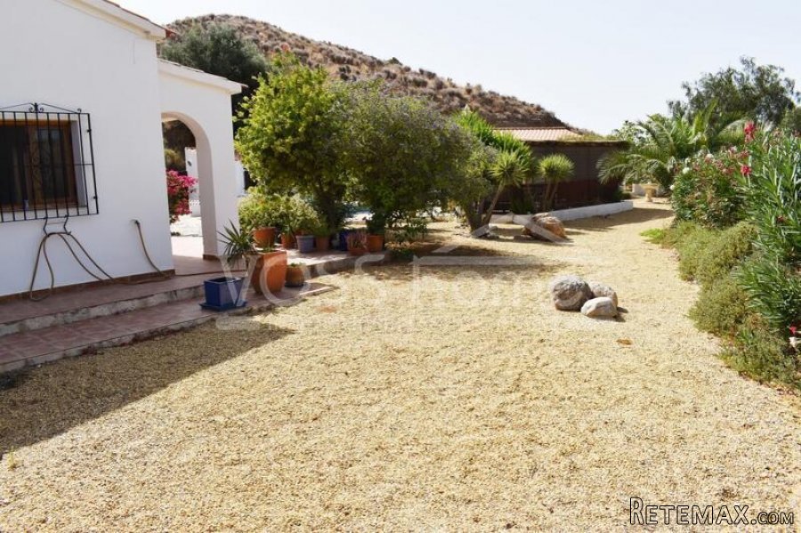 NEW TO VOSS HOMES - A very attractive country villa for.. - 14