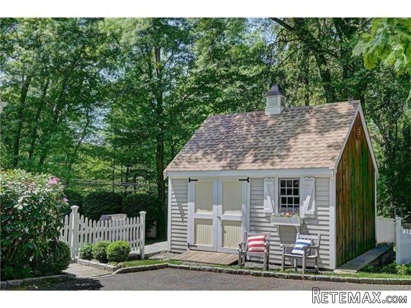 4 bedroom House For Sale: 165 OLD KINGS.. - 2