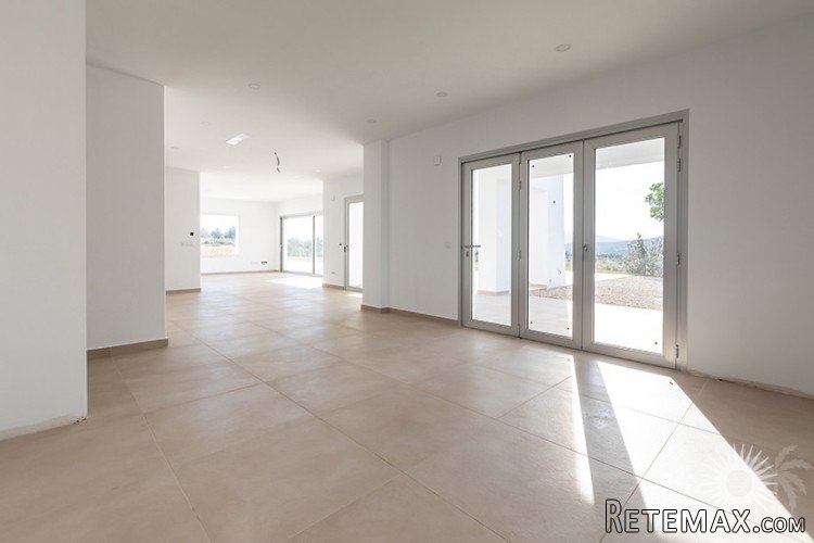 A luxury 4 bedroom, 4.. - 7