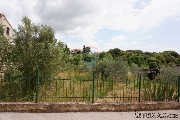 GRAĐEVINSKA PARCELA NA VELOM VRHU - 2