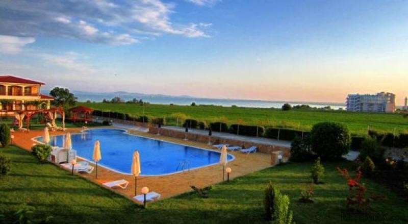 Turn-key finished 1 BED apartment, 100..
