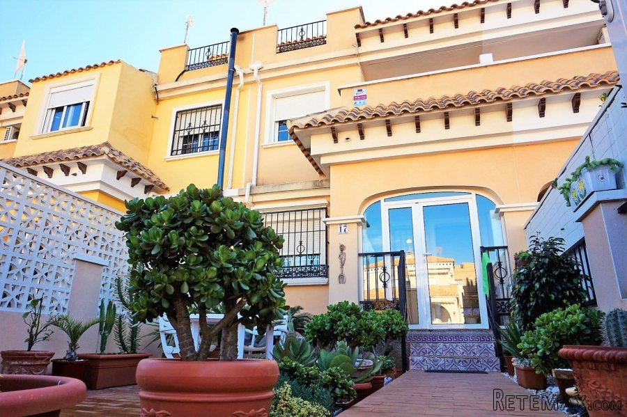 Fantástica casa adosada a 800 m del mar en la popular.. - 2