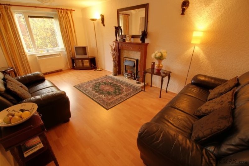2 bedroom, Flat house for sale - 2