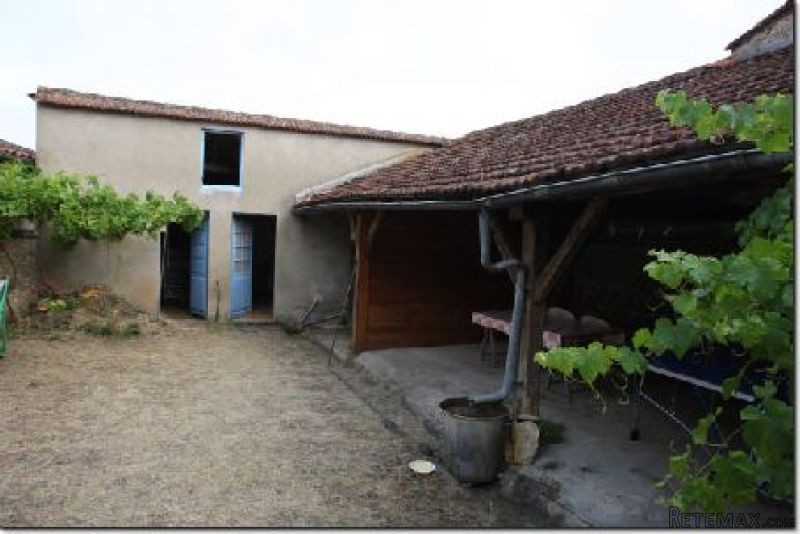 Three Bedroom House For Sale - 2