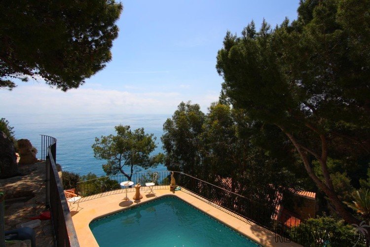 Excellent investment opportunity. This unique villa in.. - 4