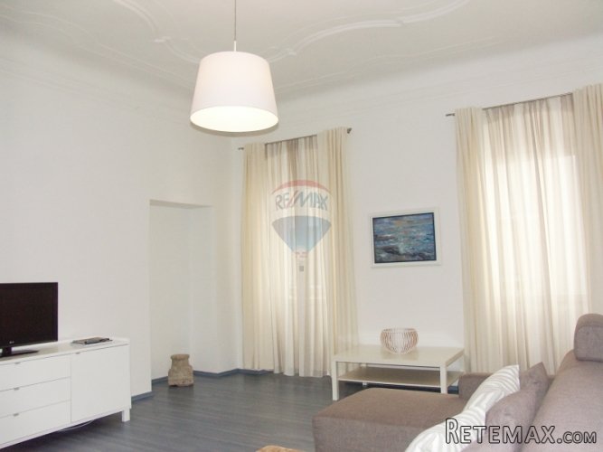 Pula, divan apartman u starogradskoj jezgri - 2