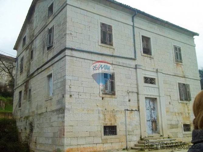 Tarska vala- jedinstvena nekretnina na moru - 2