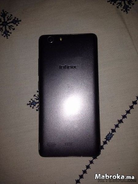 Infinix HOT 3