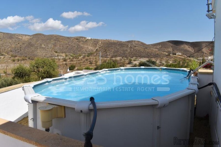EXCLUSIVE WITH VOSS HOMES - A lovely, 3 bed, 2.5 bath.. - 6
