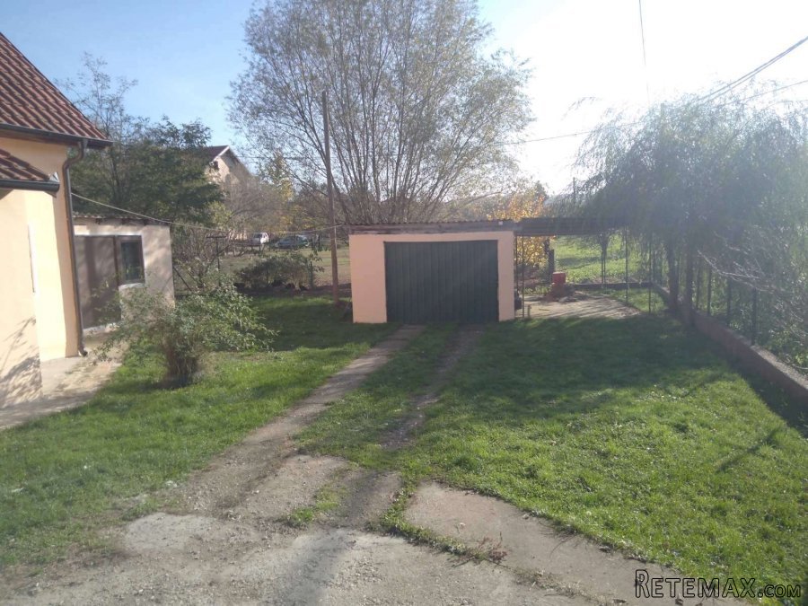 Prodajem opremljenu kucu Obrenovac-Baric - 2