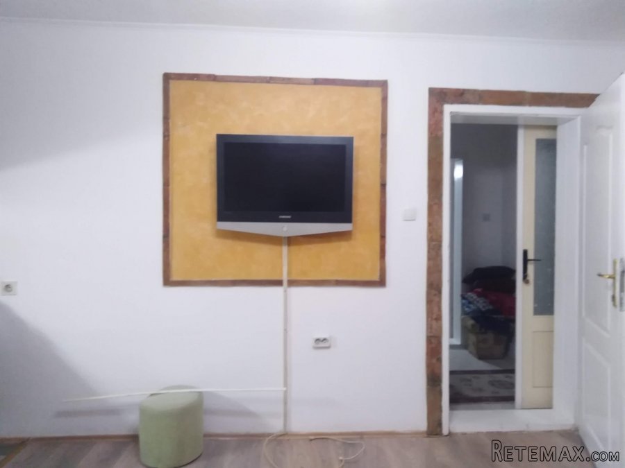 Prodajem opremljenu kucu Obrenovac-Baric - 4