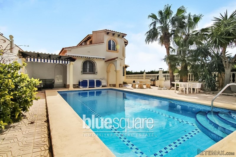 Private well maintained 3-bedroom villa