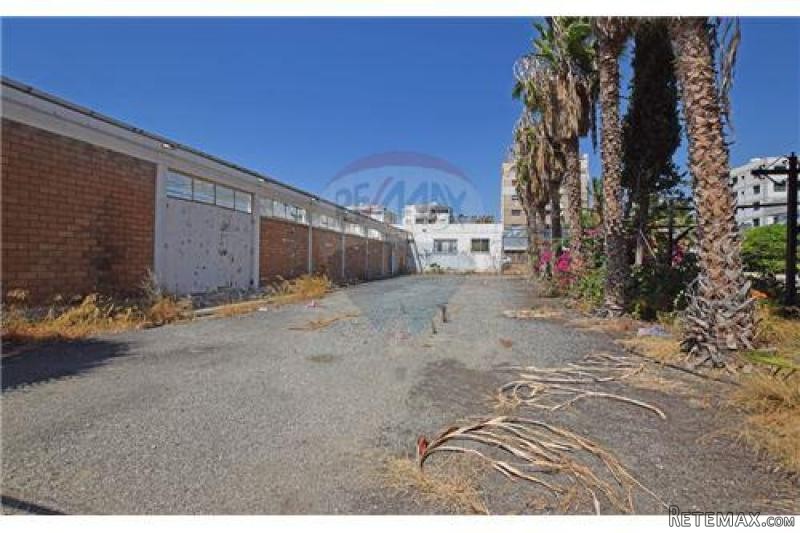 Plot of Land for Building - For Sale -.. - 2
