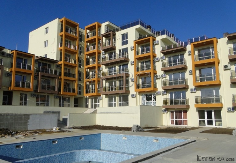 Shop for sale, 400 meters to the sea in..