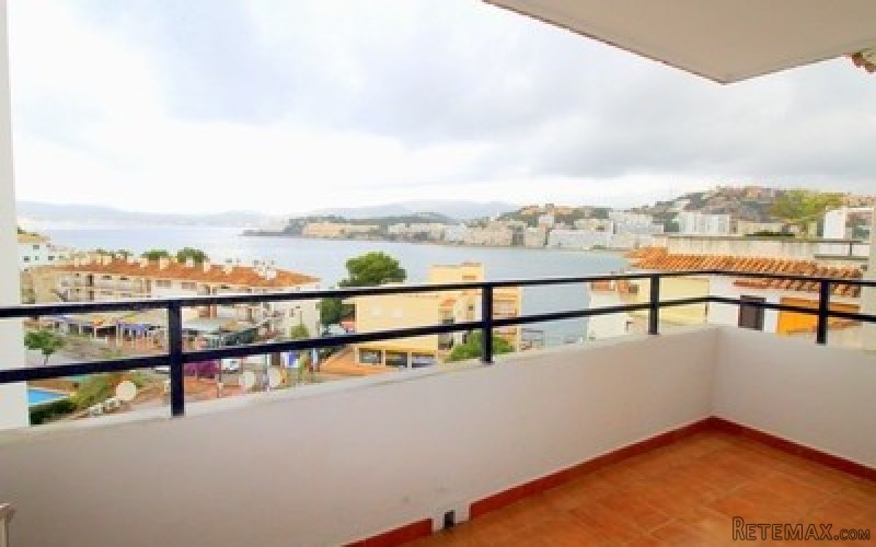 2 BEDROOM SEA VIEW APARTMENT FOR SALE..