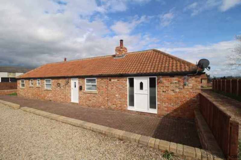 3 bedroom, Barn Conversion house for..
