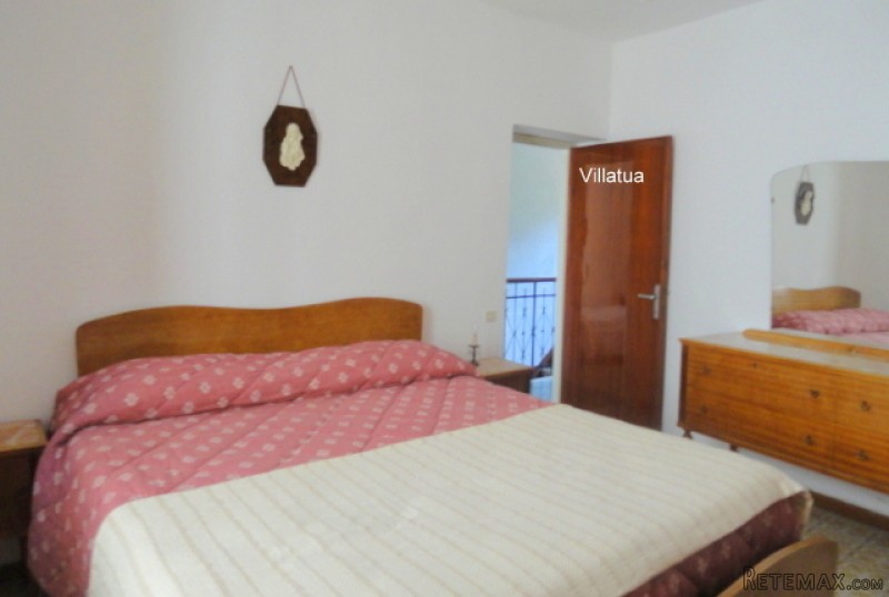 Village/town House - For Sale - - EUR..