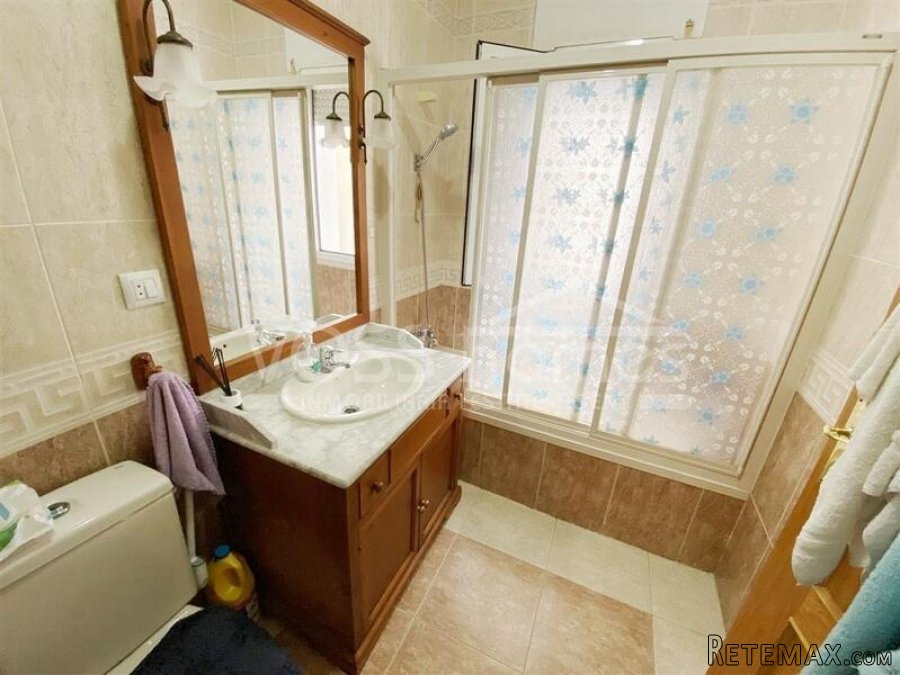 NEW LISTING TO VOSS HOMES - A two storey 132m2 town house.. - 10