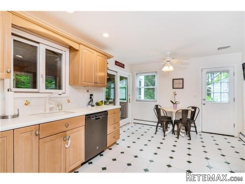 4 bedroom House For Sale: 365 Rose.. - 2