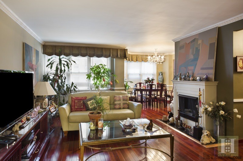 2 bedroom Apartment For Sale: 205 EAST..