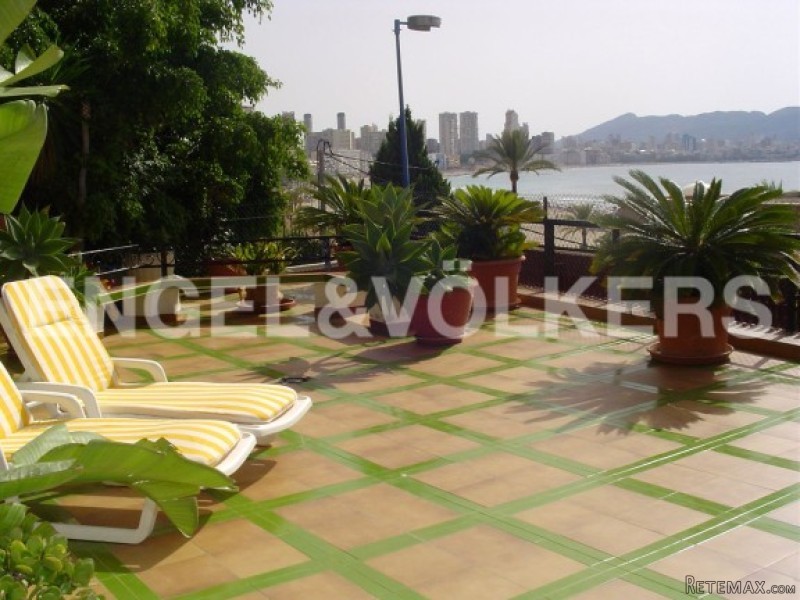 Unbeatable Views Over The Poniente Beach - 2