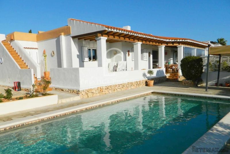 Villa with seaviews from the sun roof.. - 2