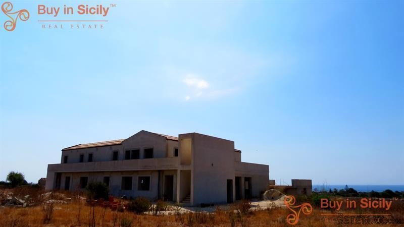 10 bedroom Hotel For Sale: Portopalo.. - 2