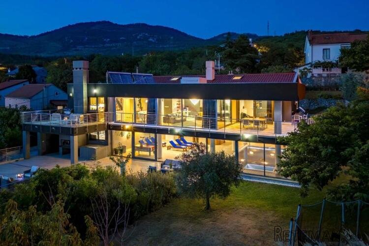 Rijeka, Hreljin, moderna vila s wellness oazom