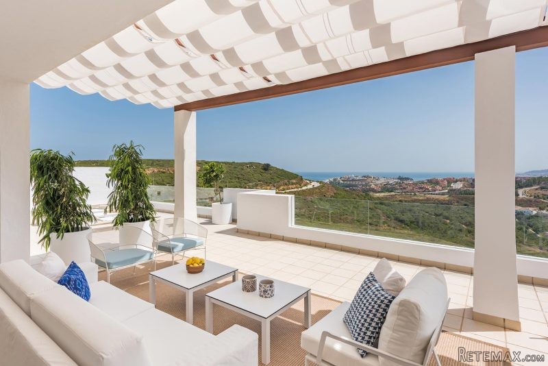 Luxury Apartments & Penthouses In..