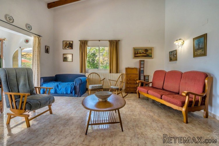 Spacious 3 bedroom Villa with very high ceilings nestled in.. - 7