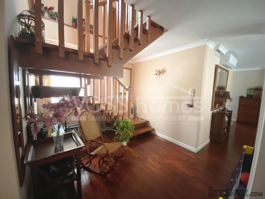 NEW LISTING TO VOSS HOMES - A large, 2 storey 4 bed, 4.. - 8