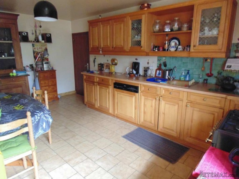 5 Bedroom House For Sale - 2
