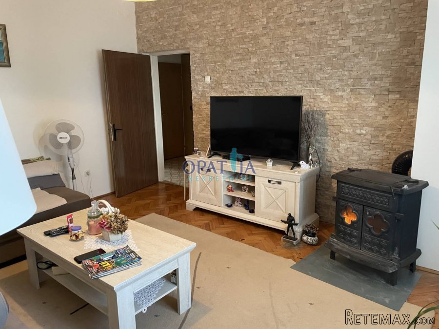 Matulji- 3s+db s velikom okućnicom i terasama - 2