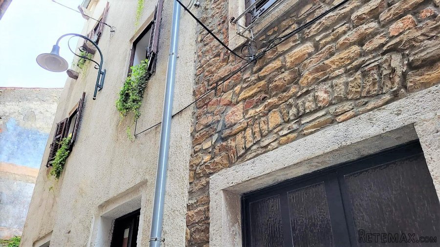 Istra, Buje, autohtona kuća s velikim potencijalom - 3